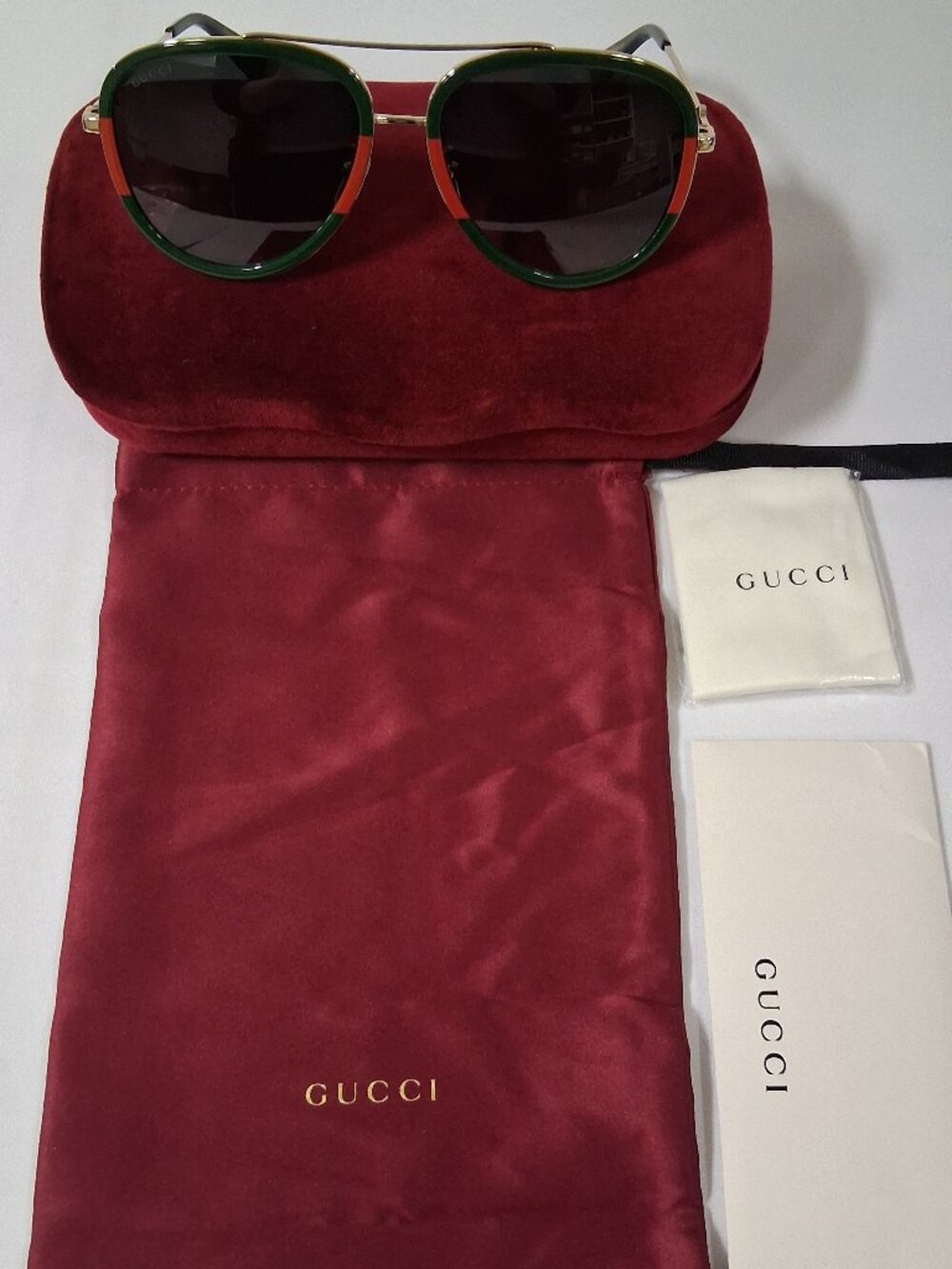 Gucci Pilot Urban Web Block Aviator Sunglasses in Gold/Green colorway New